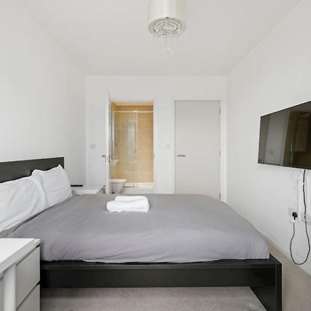 Canning Town 2 Bed Apartment لندن المظهر الخارجي الصورة